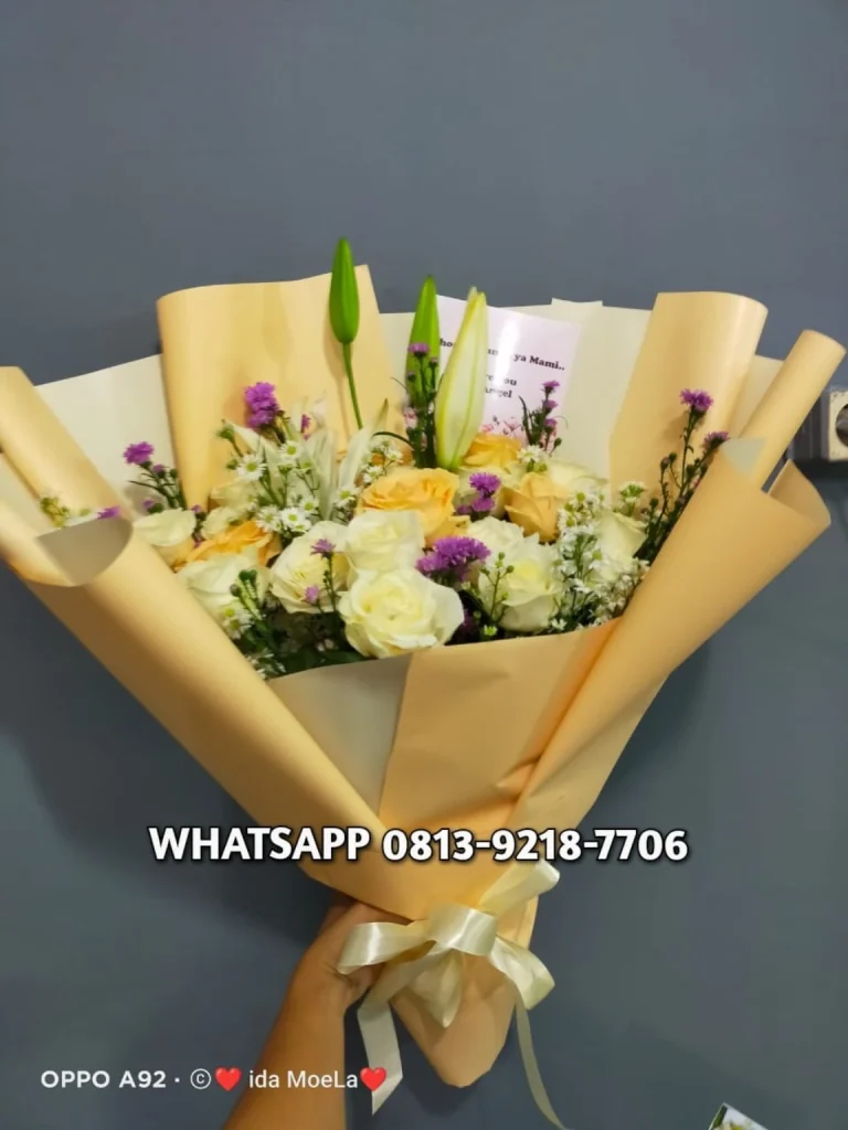 Buket Lily dan Mawar — Nuansa Kuning — flowershopjakarta.com