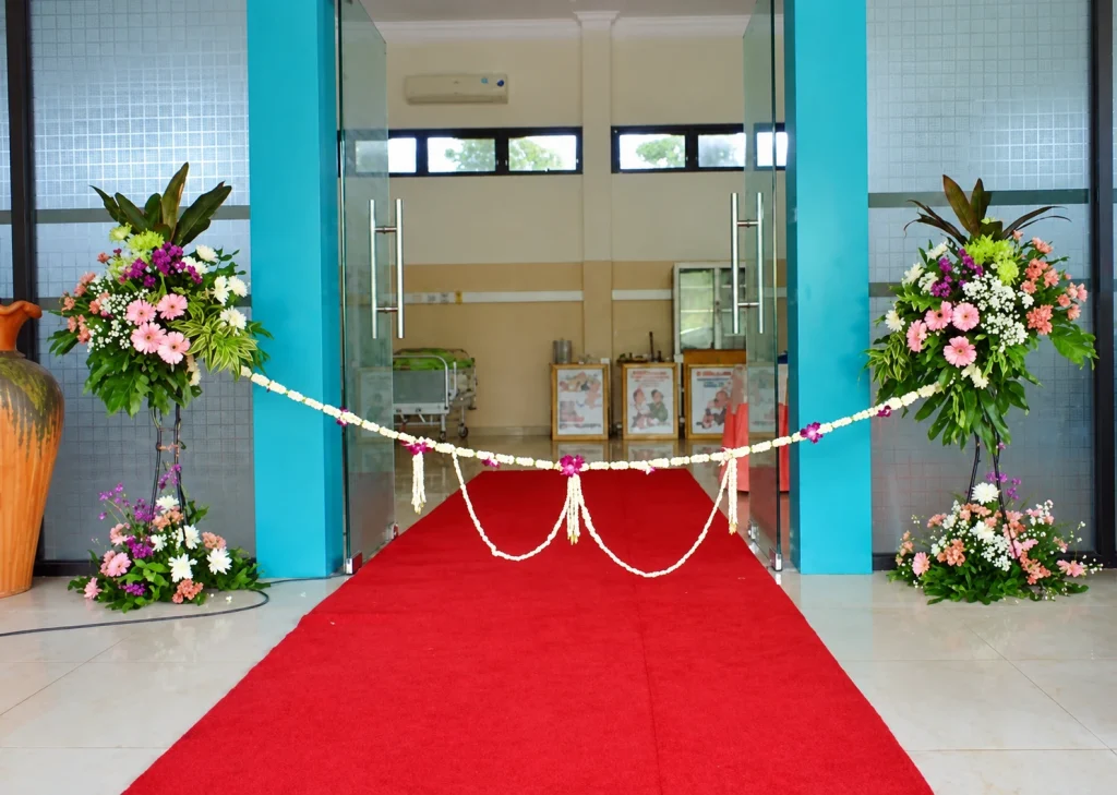 Standing Flower & Pita Peresmian Pastel Pink & Ungu — flowershopjakarta.com