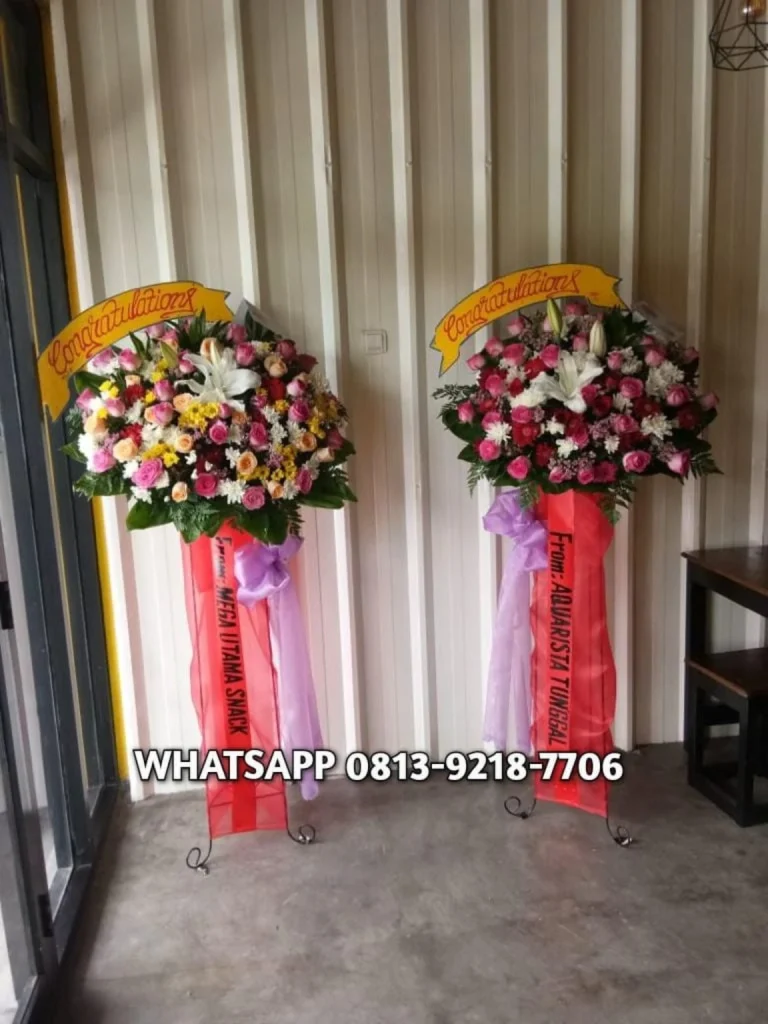 Standing Flower Selamat dan Sukses — Sepasang — flowershopjakarta.com